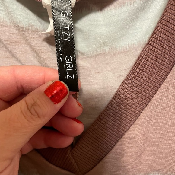 Top - Picture 2 of 3